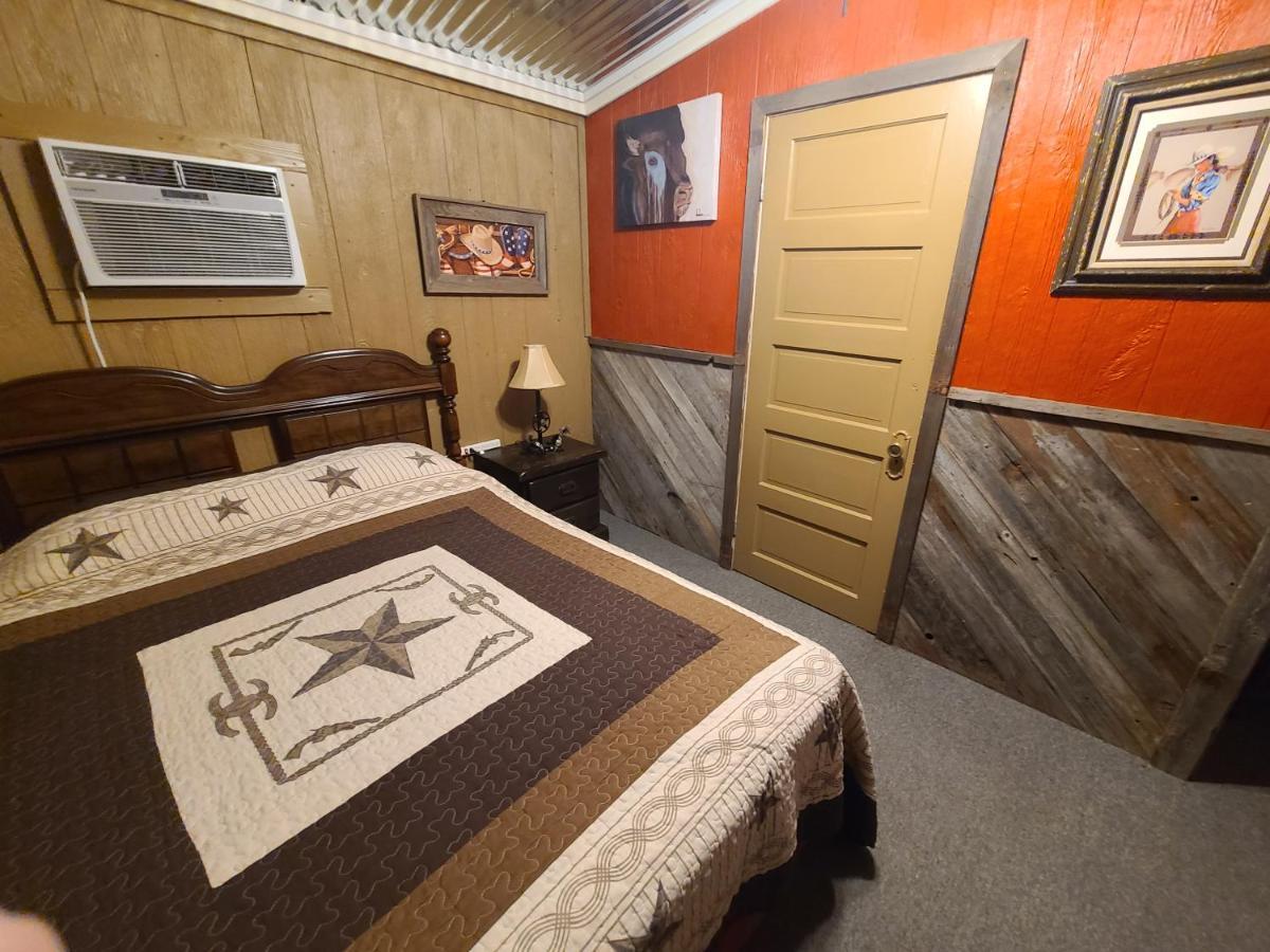 Buffalo Girls Hotel Кантон Экстерьер фото