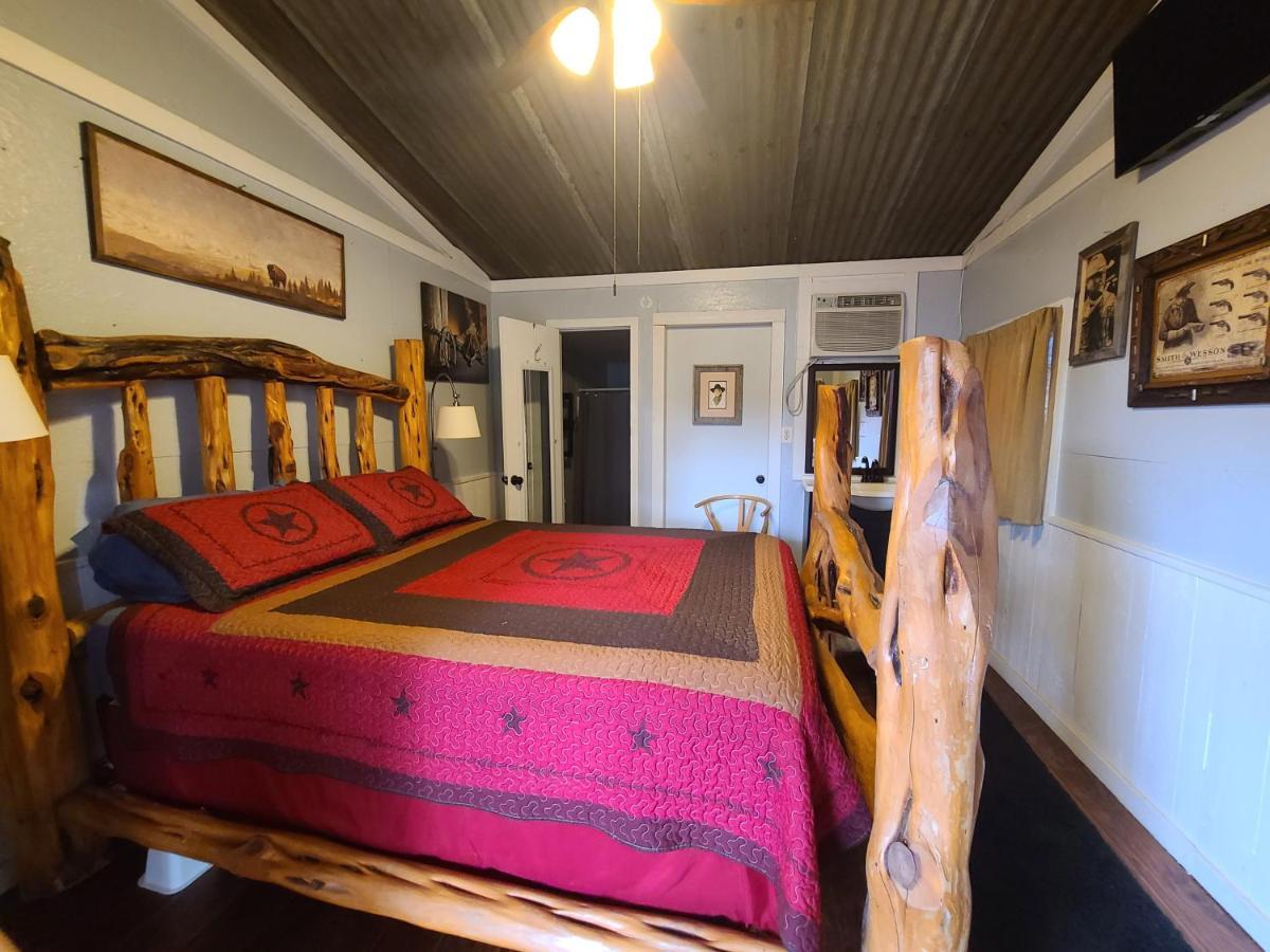 Buffalo Girls Hotel Кантон Экстерьер фото