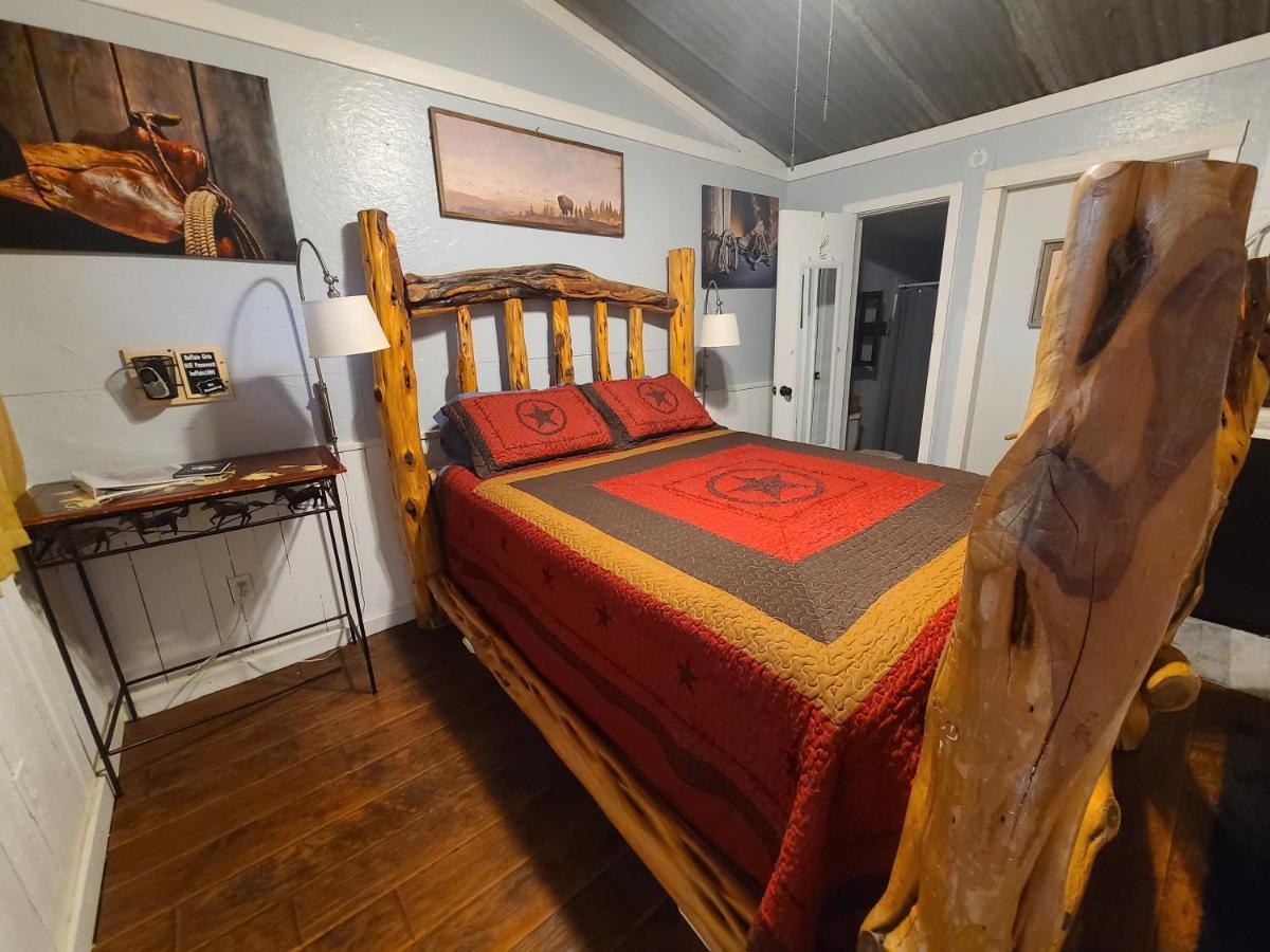 Buffalo Girls Hotel Кантон Экстерьер фото